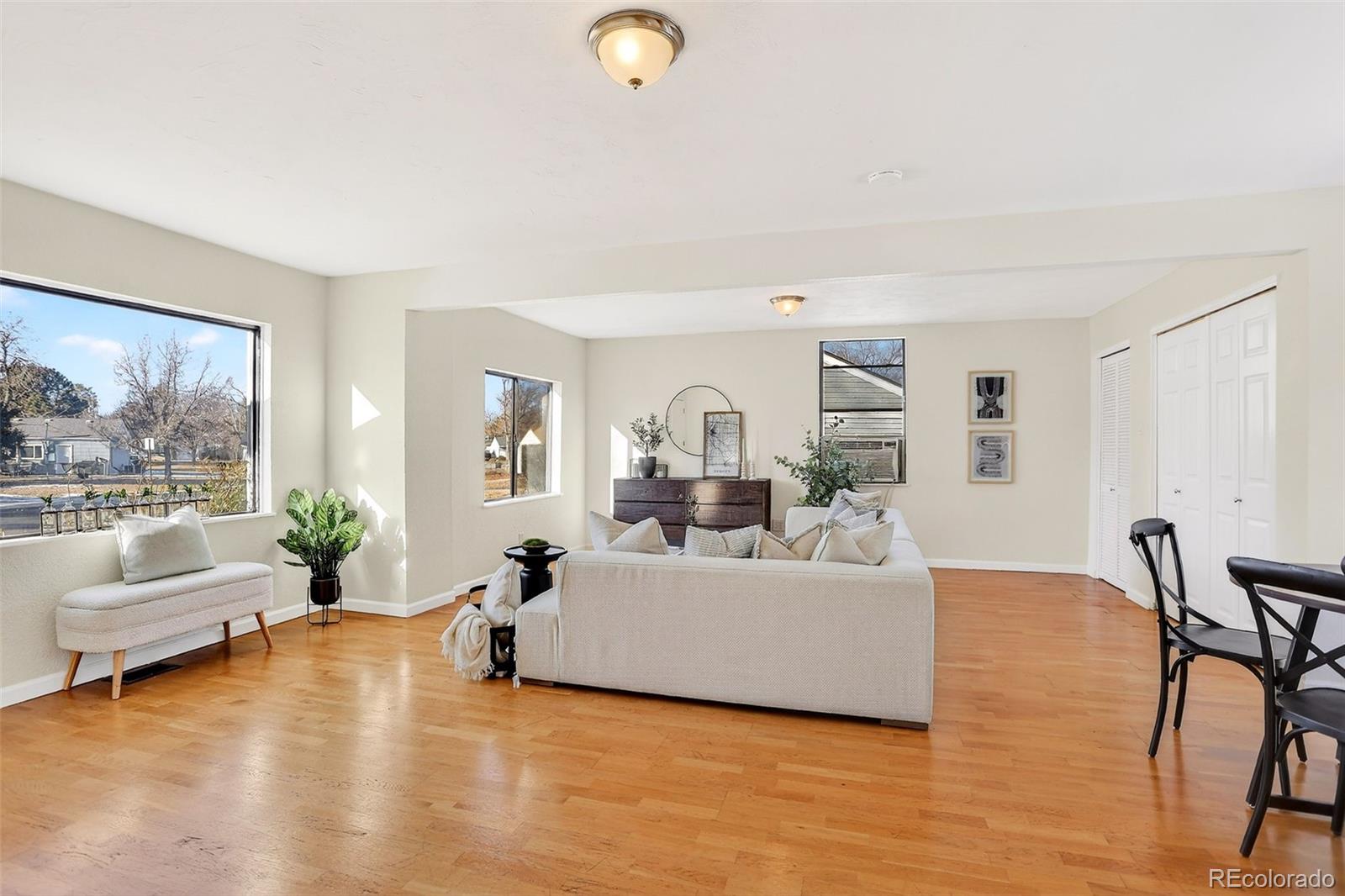 MLS Image #4 for 2836 s grape way,denver, Colorado