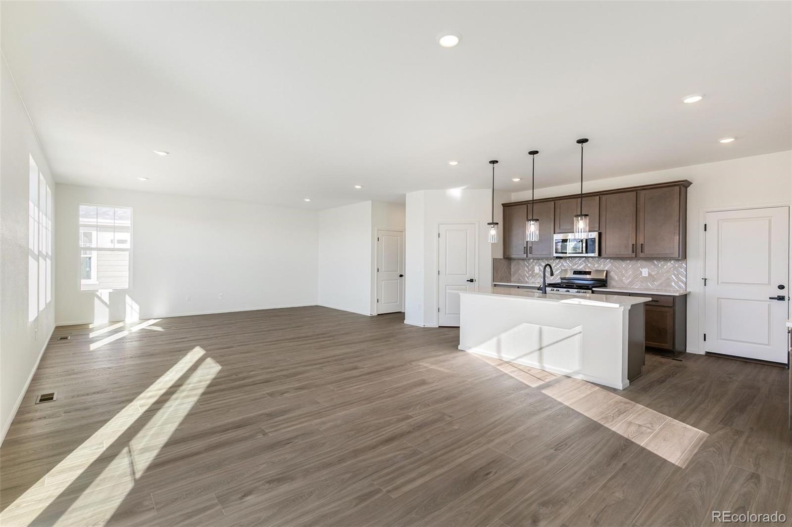 MLS Image #17 for 1651 s gold bug way,aurora, Colorado