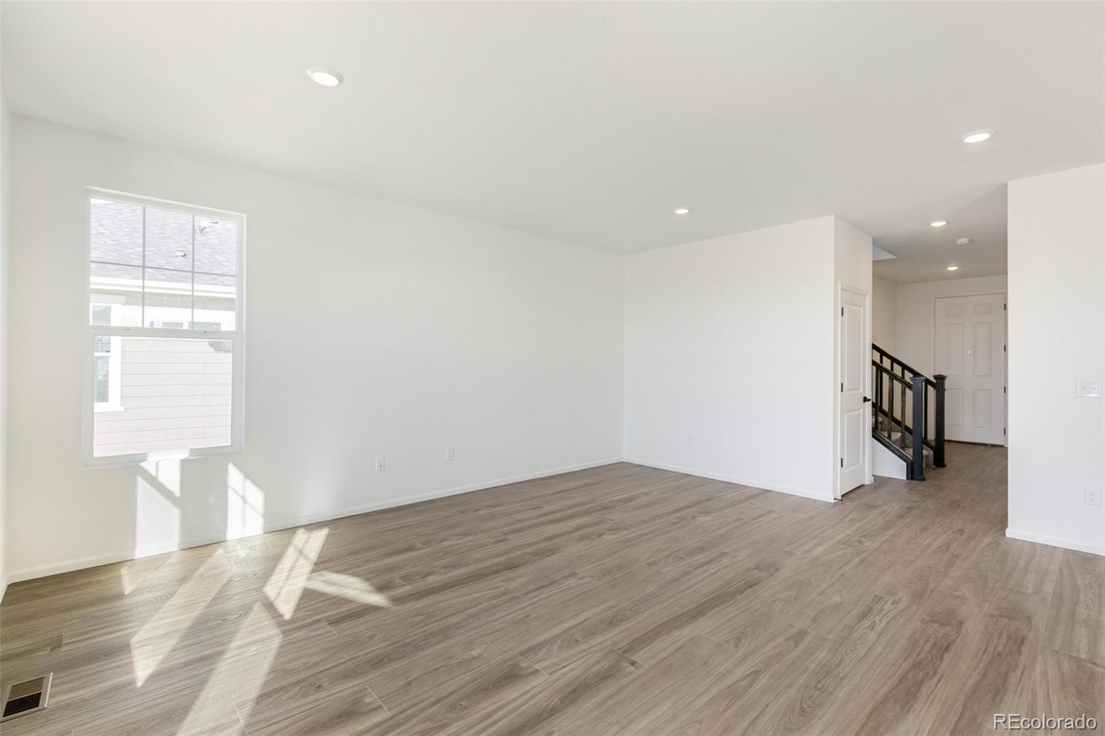 MLS Image #19 for 1651 s gold bug way,aurora, Colorado