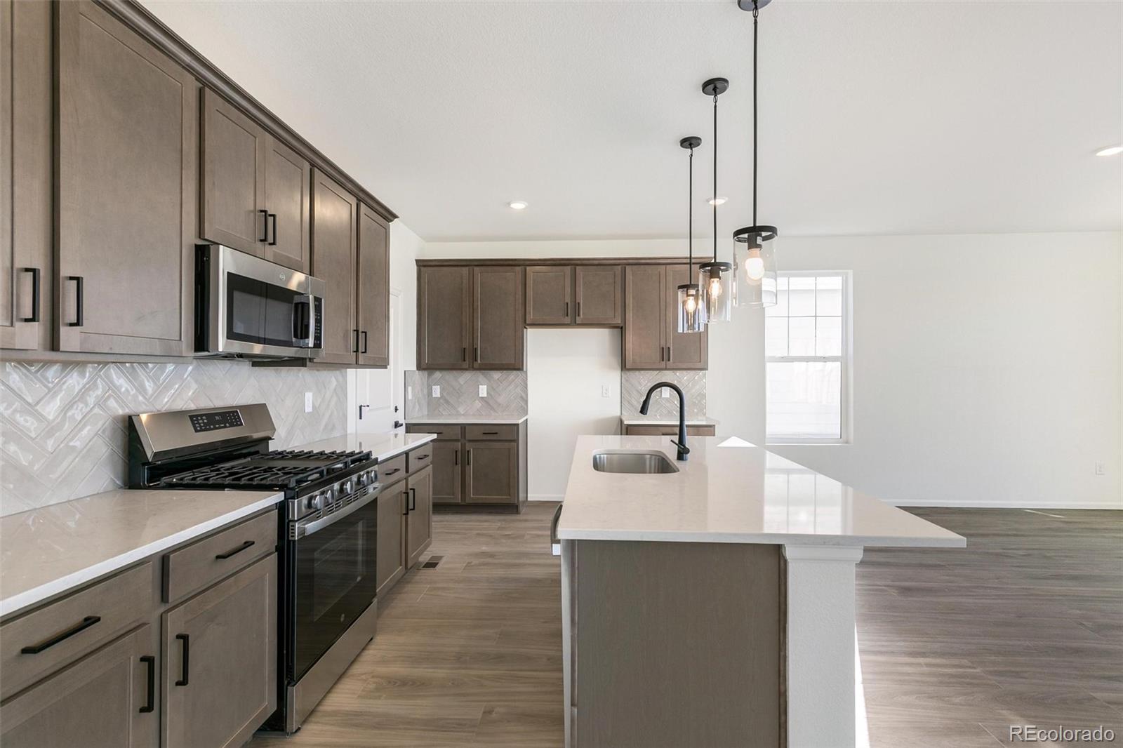 MLS Image #8 for 1651 s gold bug way,aurora, Colorado