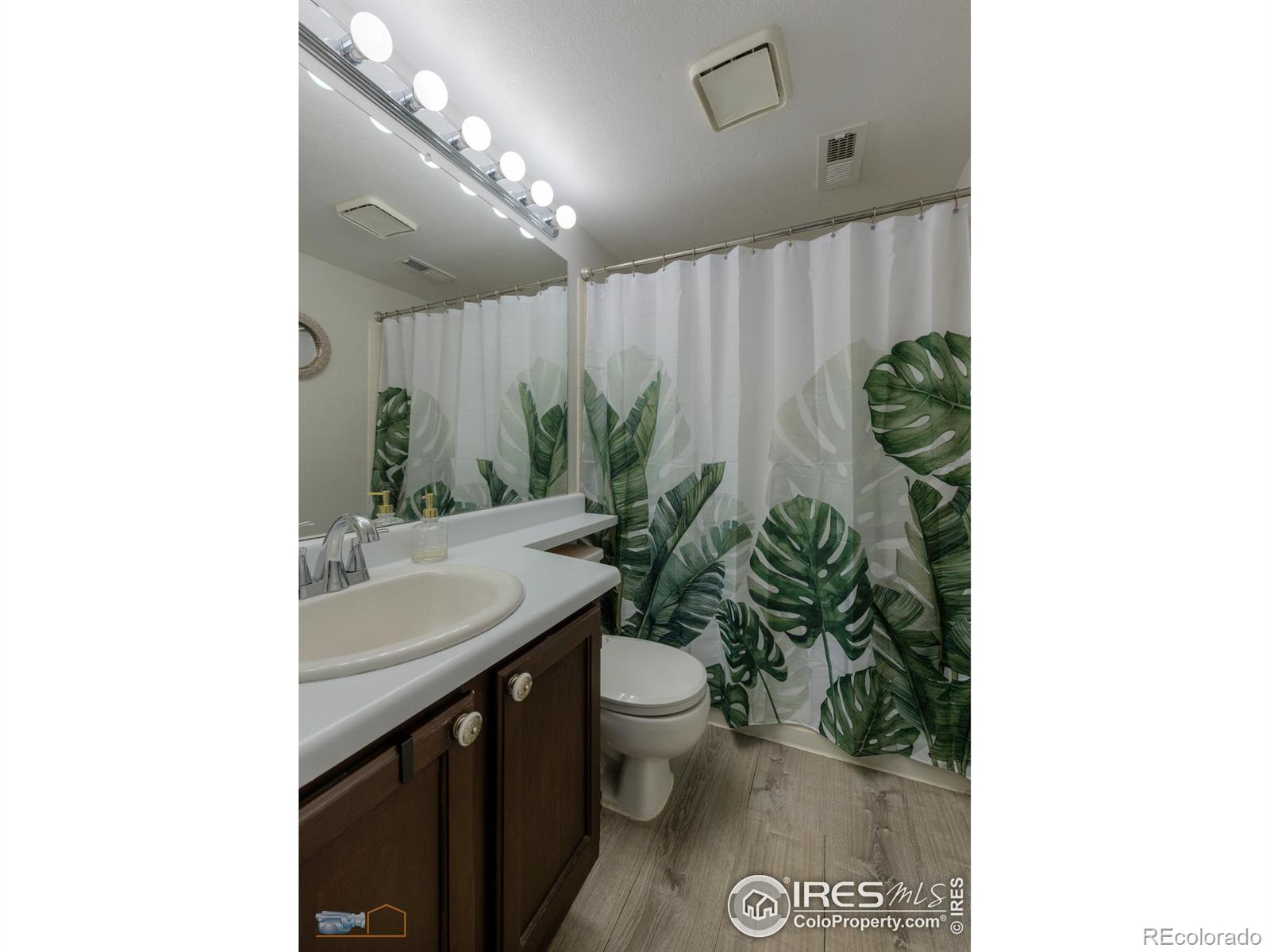 MLS Image #12 for 7443  singing hills court,boulder, Colorado