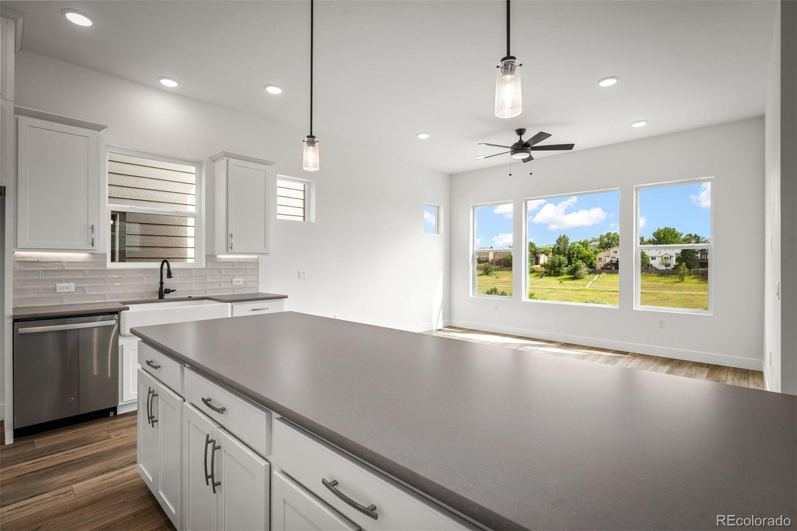 MLS Image #11 for 4595  peak crest view,colorado springs, Colorado