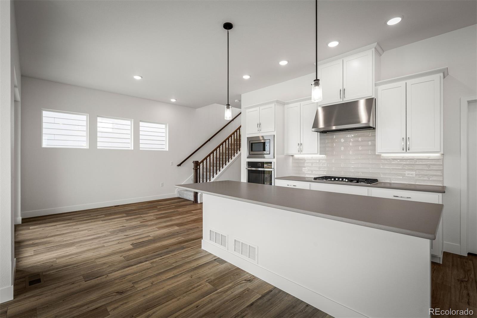 MLS Image #8 for 4595  peak crest view,colorado springs, Colorado