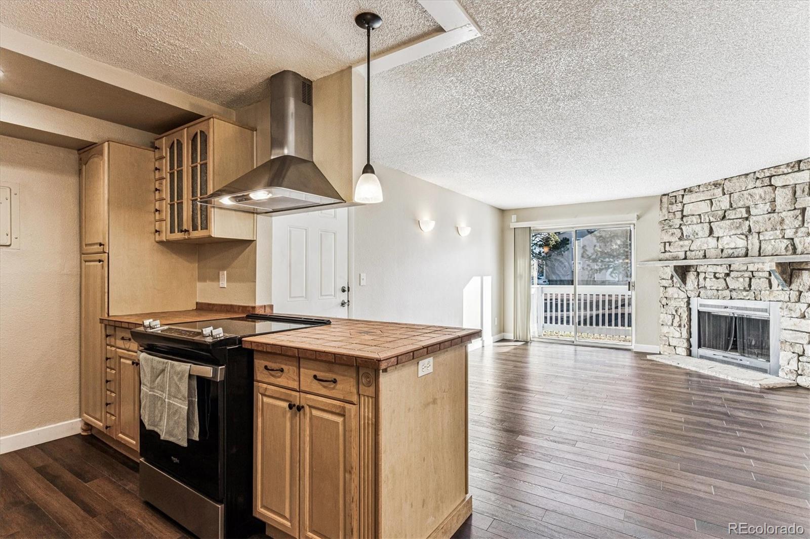 MLS Image #7 for 14111 e jewell avenue 102,aurora, Colorado