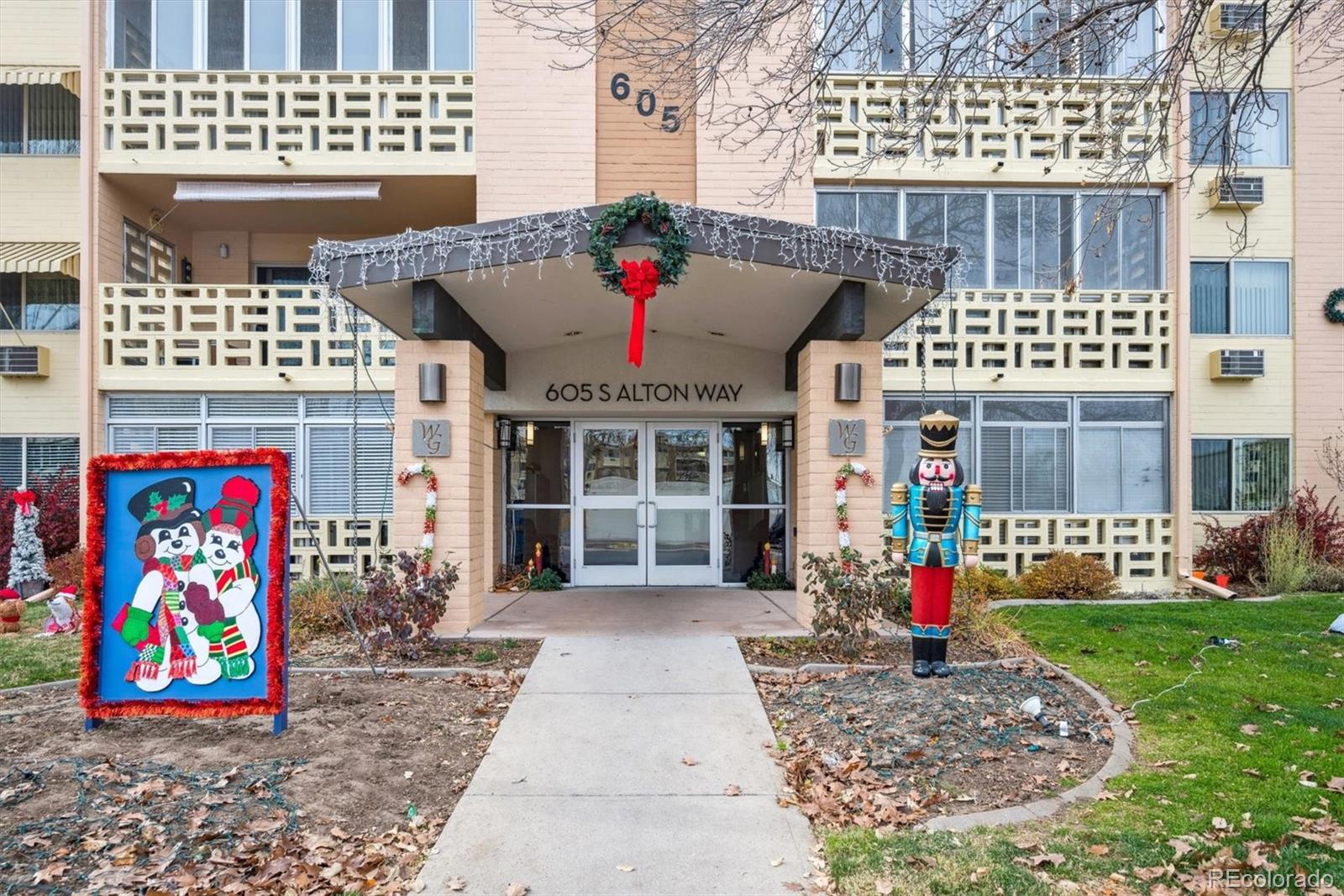 MLS Image #17 for 605 s alton way 12b,denver, Colorado