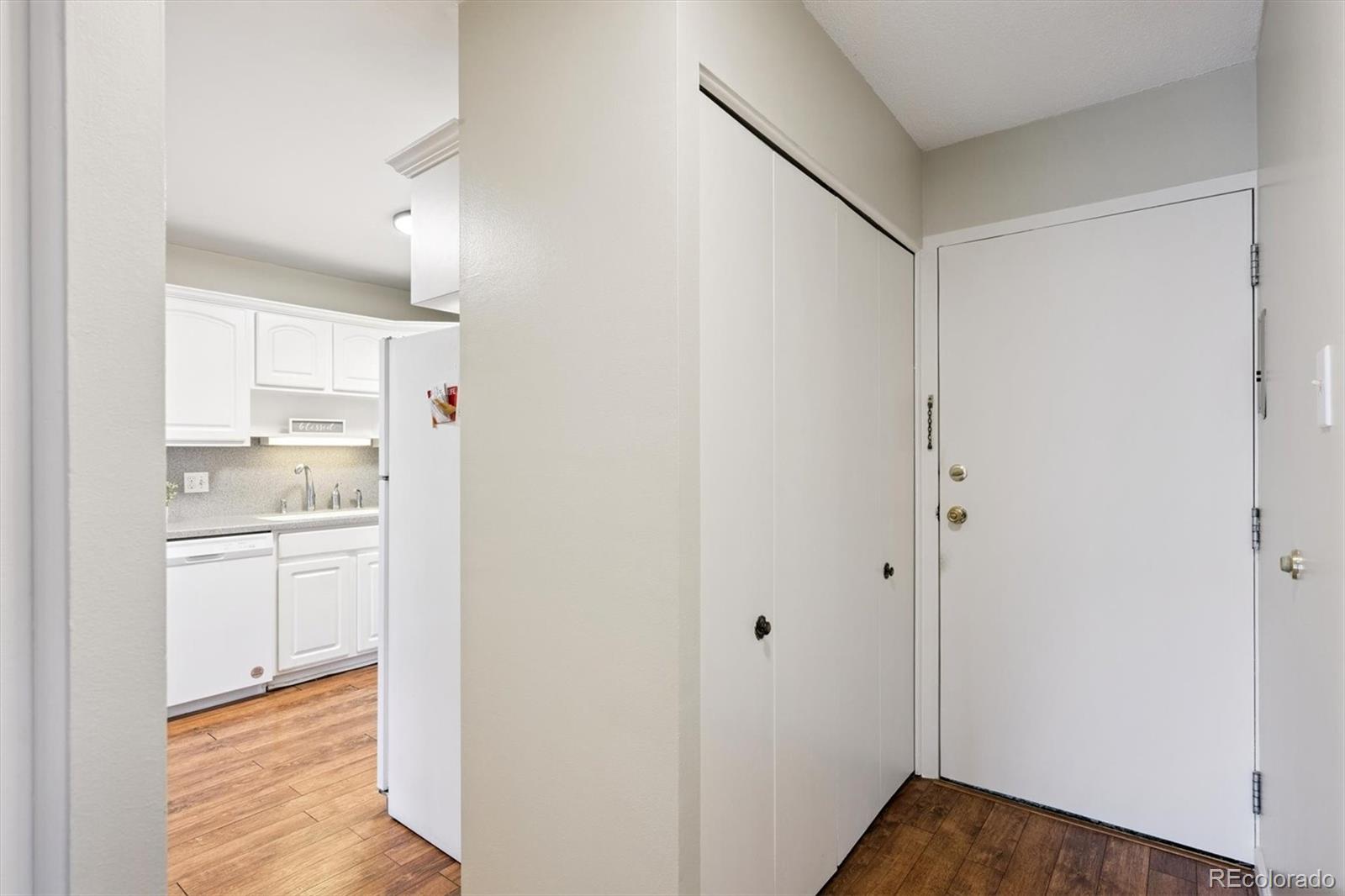 MLS Image #2 for 605 s alton way 12b,denver, Colorado