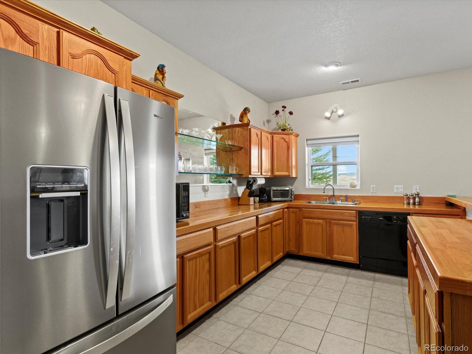MLS Image #22 for 5272  country club drive,larkspur, Colorado