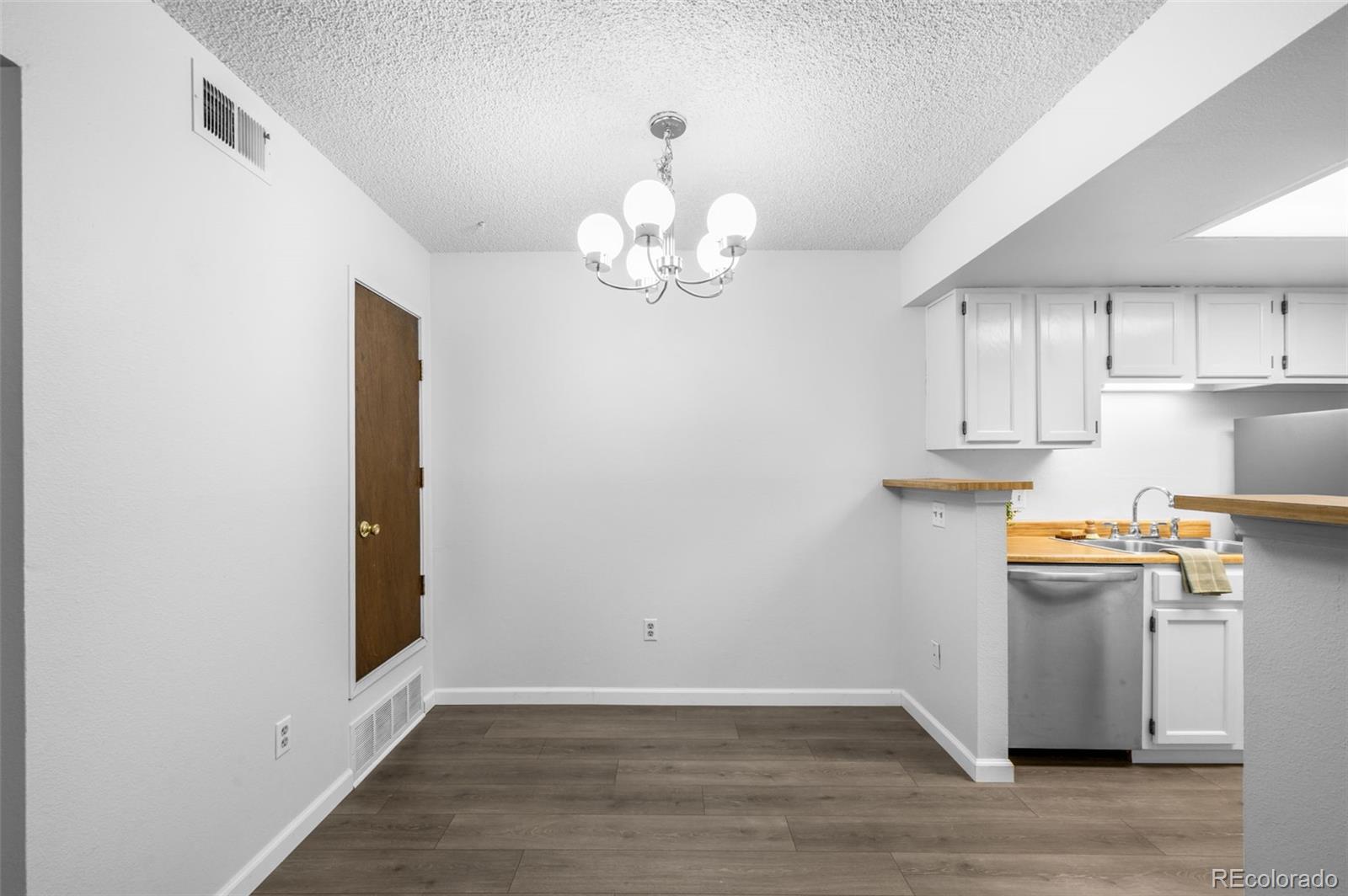 MLS Image #9 for 4400 s quebec street,denver, Colorado
