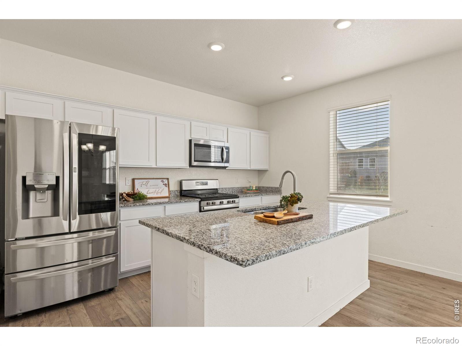 MLS Image #10 for 232  swallow road,johnstown, Colorado