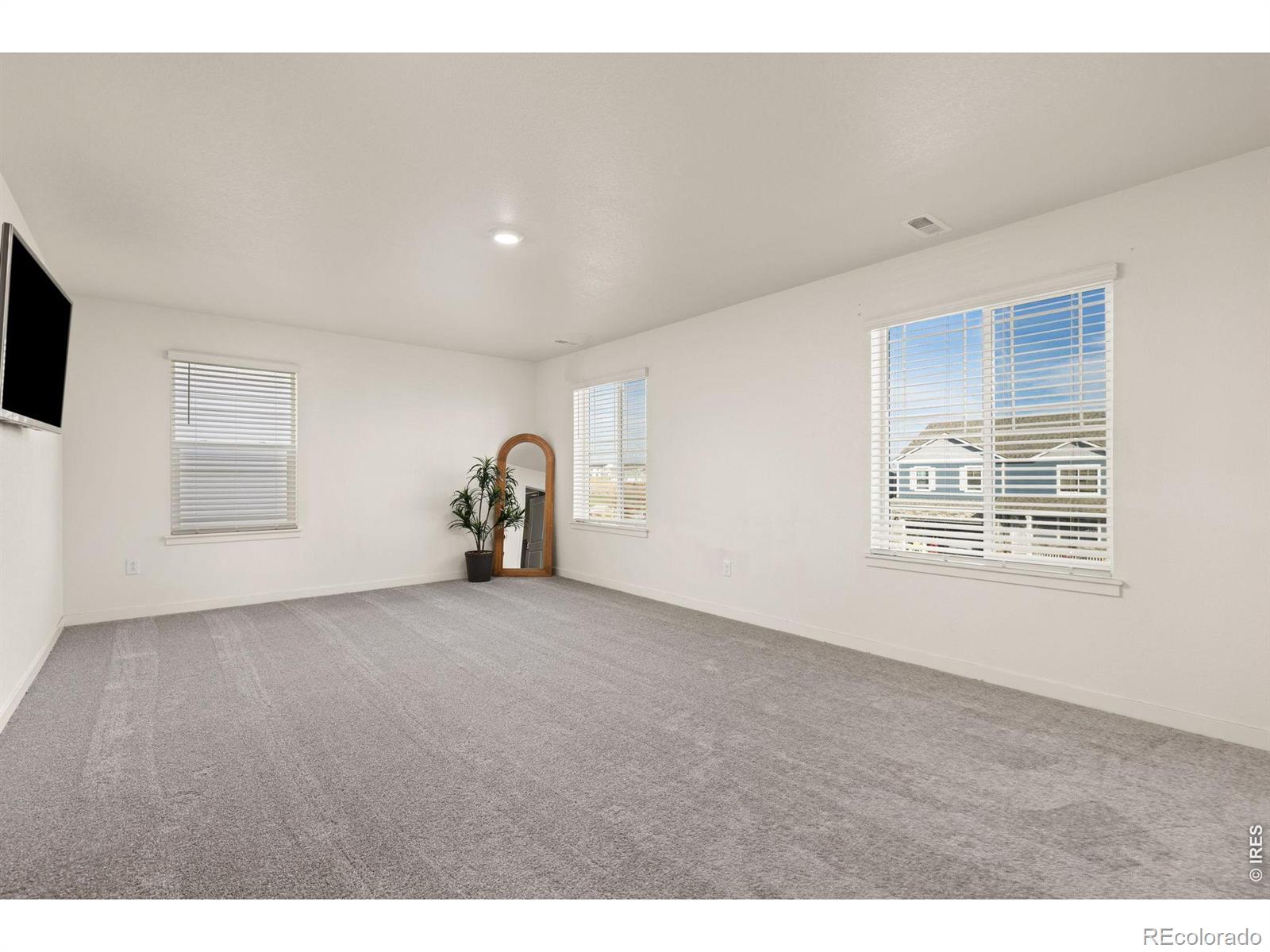 MLS Image #17 for 232  swallow road,johnstown, Colorado