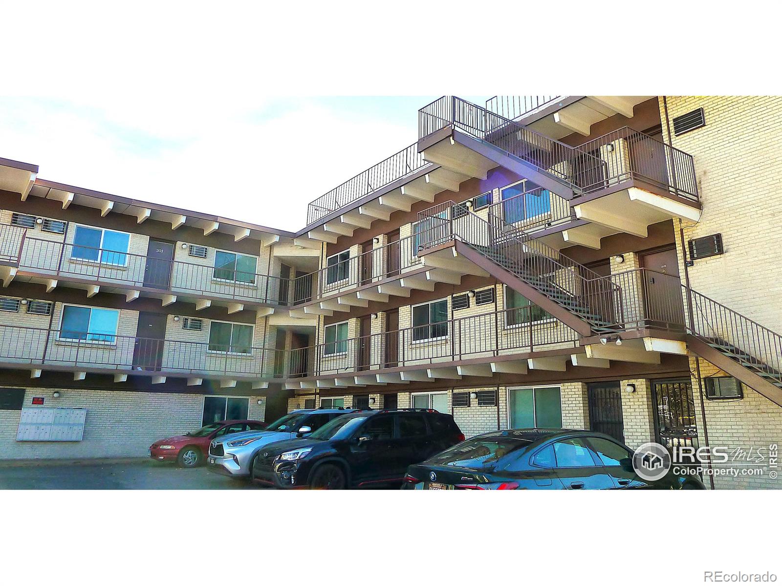 MLS Image #20 for 590 n logan street,denver, Colorado