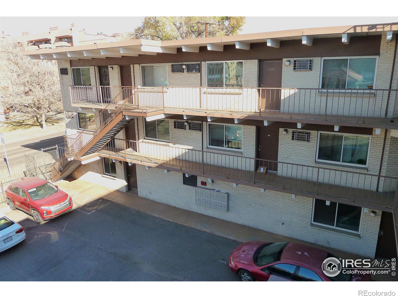 MLS Image #22 for 590 n logan street,denver, Colorado