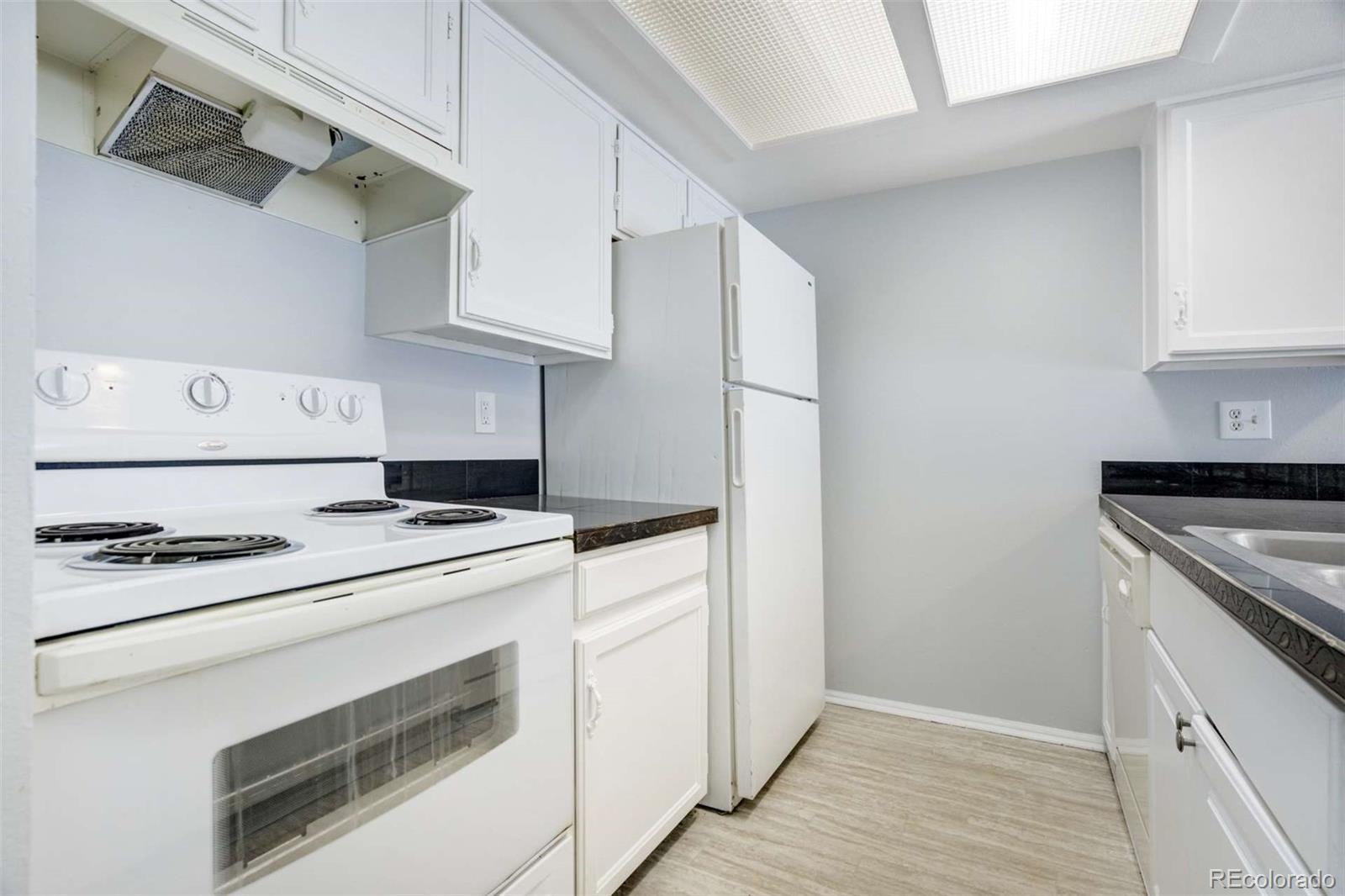 MLS Image #8 for 16001 e alaska place,aurora, Colorado