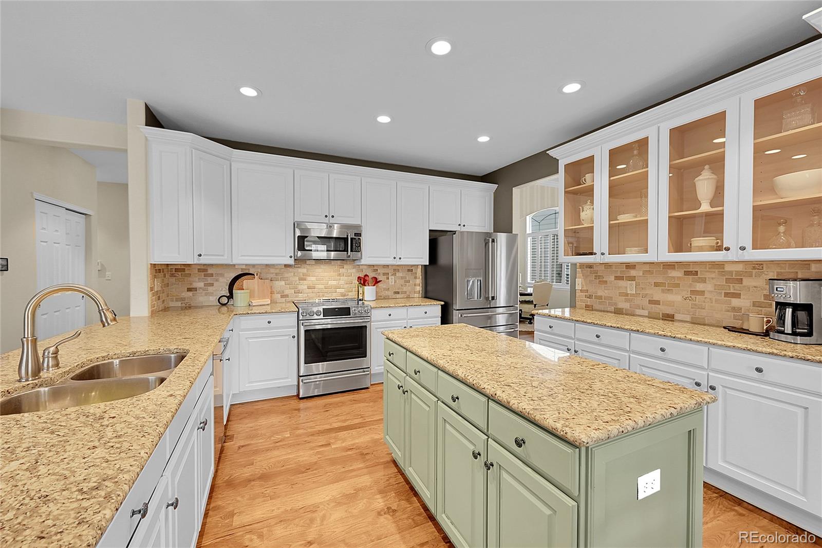 MLS Image #12 for 9424 s hackberry lane,highlands ranch, Colorado