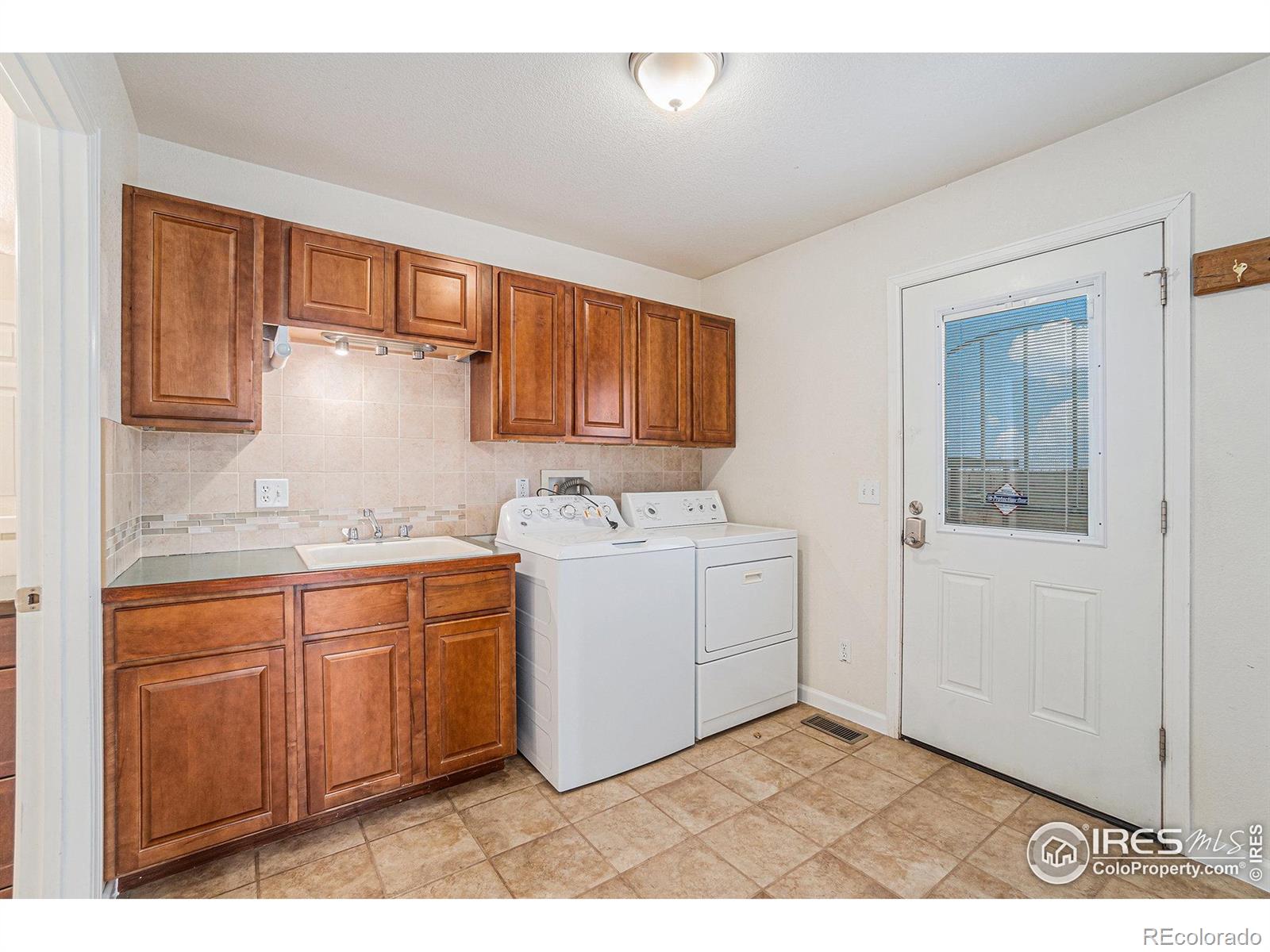 MLS Image #11 for 16444  county road 7 ,wiggins, Colorado
