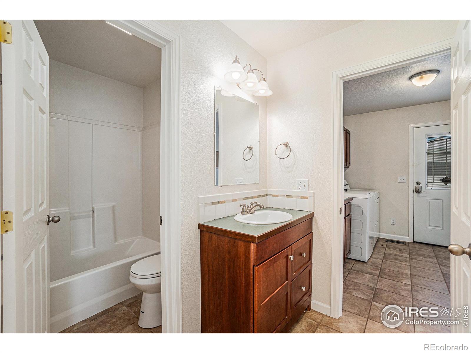MLS Image #12 for 16444  county road 7 ,wiggins, Colorado