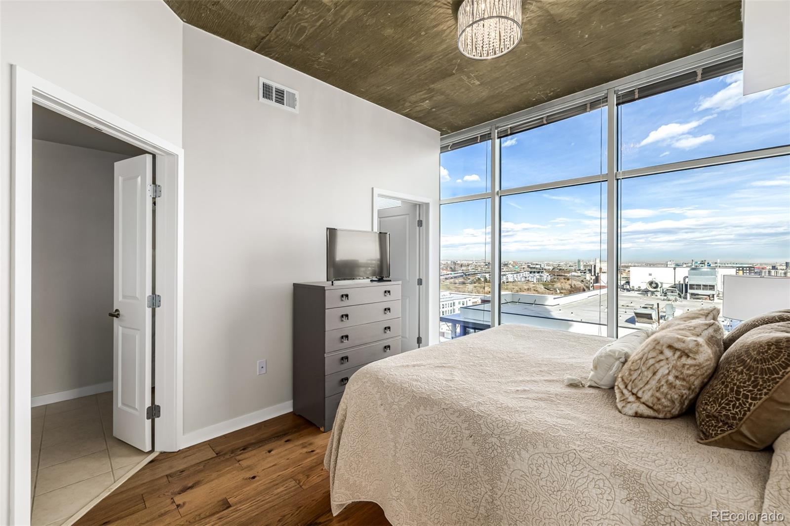 MLS Image #9 for 1700  bassett street 1412,denver, Colorado