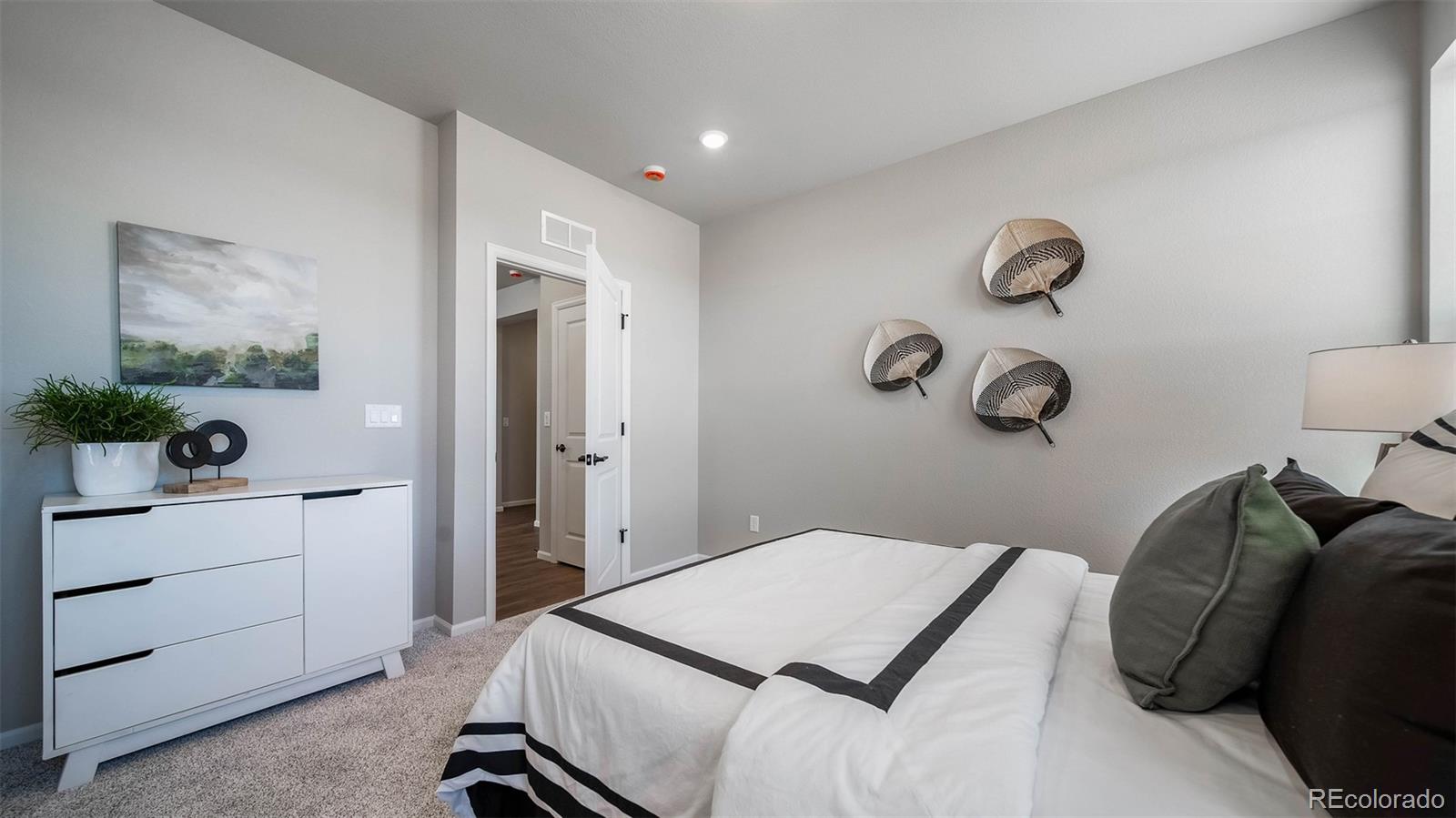 MLS Image #28 for 22324 e 49th place,aurora, Colorado