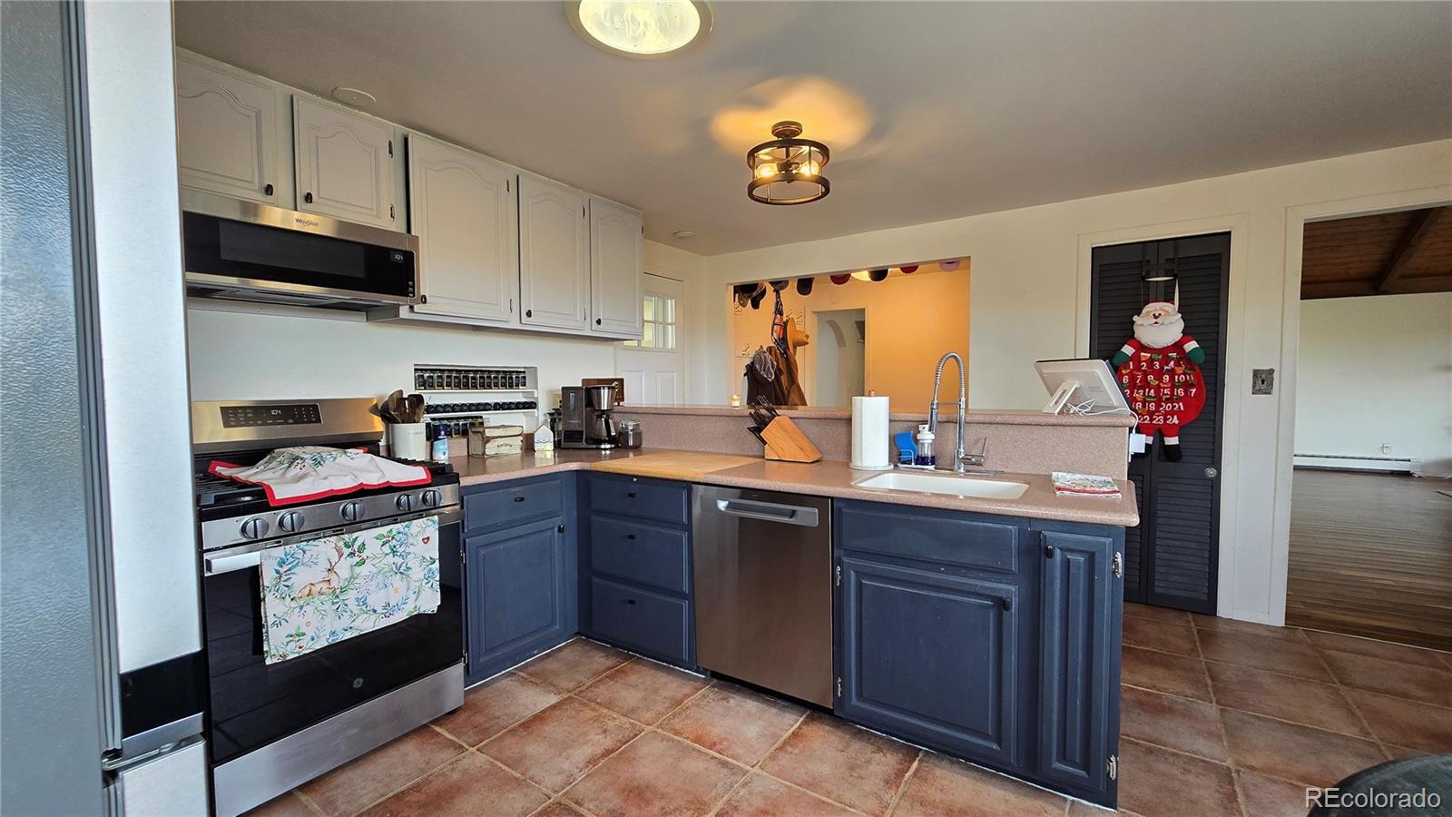 MLS Image #12 for 411  gruenberg road,fort garland, Colorado
