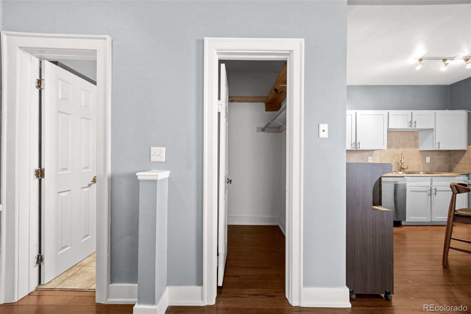 MLS Image #21 for 1376 n pearl street,denver, Colorado