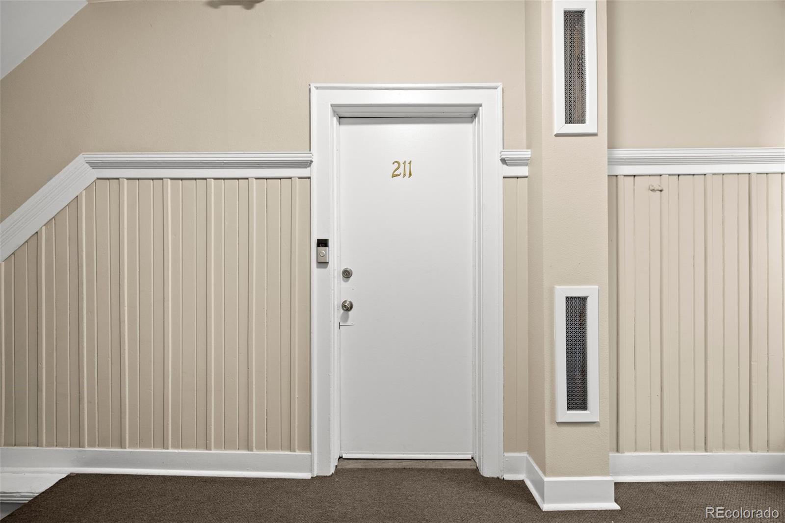 MLS Image #4 for 1376 n pearl street,denver, Colorado