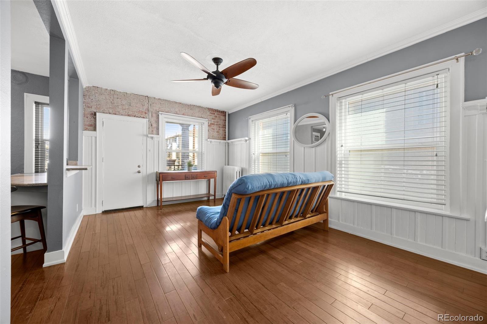 MLS Image #9 for 1376 n pearl street,denver, Colorado
