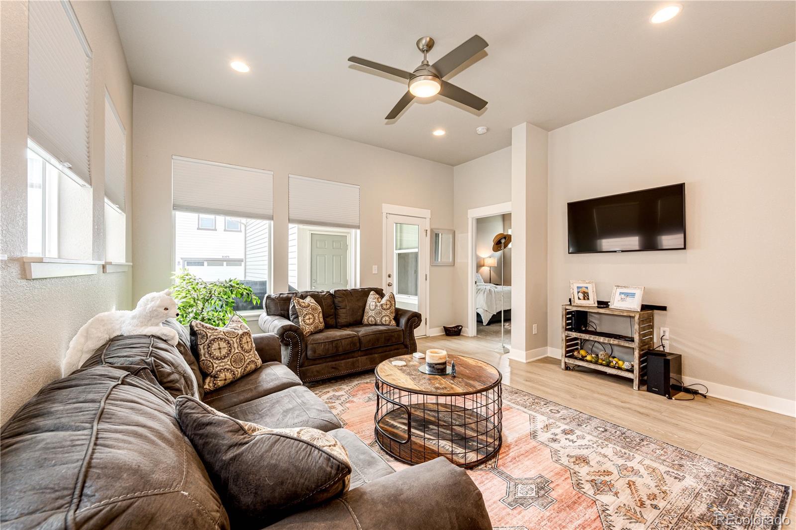MLS Image #10 for 21584 e 59th drive,aurora, Colorado