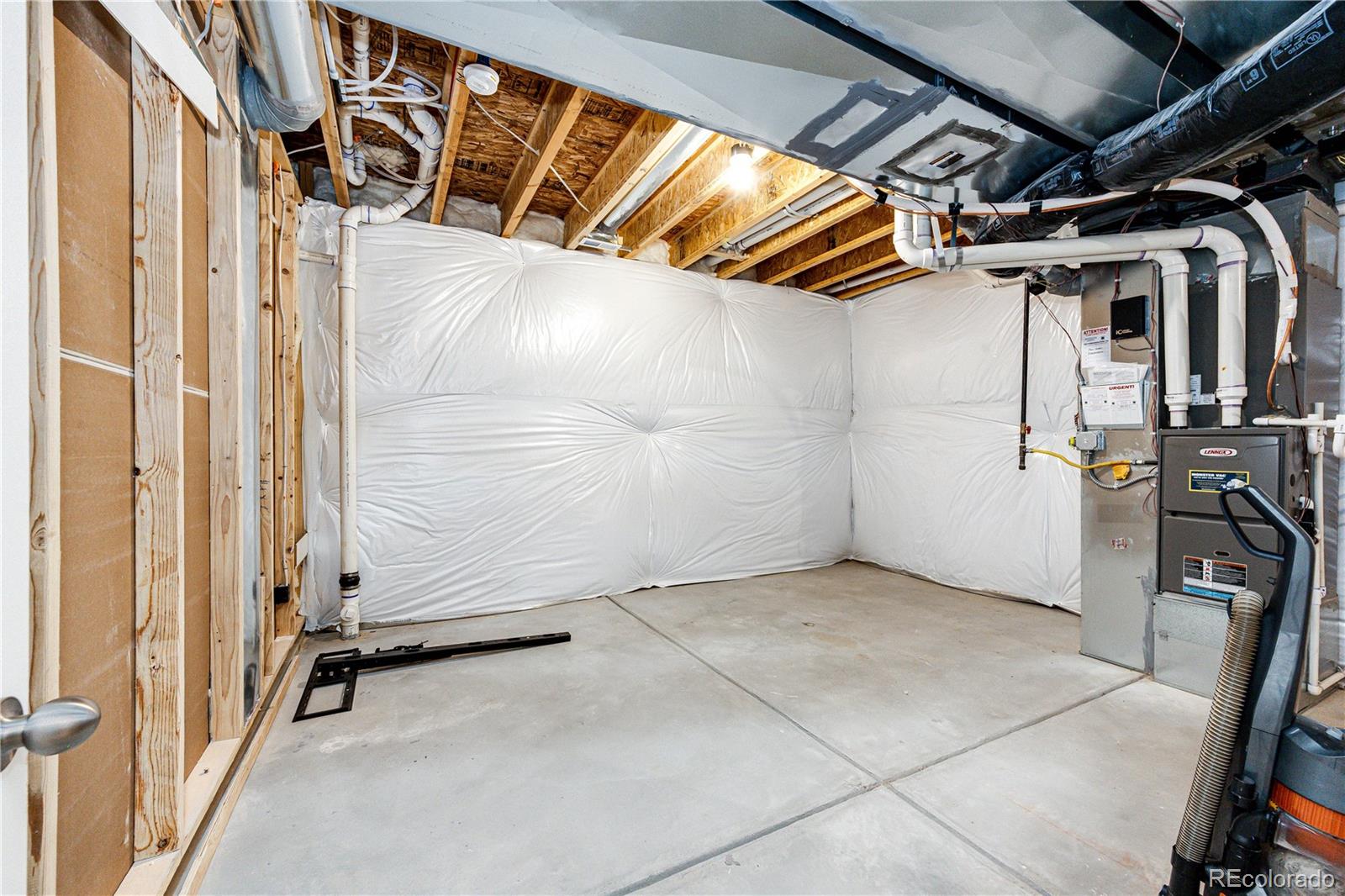 MLS Image #23 for 21584 e 59th drive,aurora, Colorado