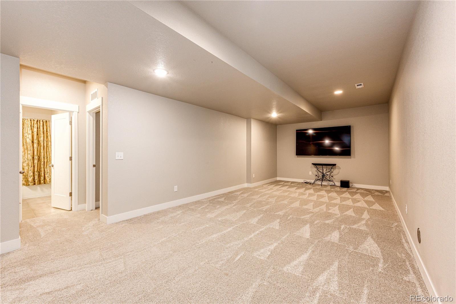 MLS Image #26 for 21584 e 59th drive,aurora, Colorado