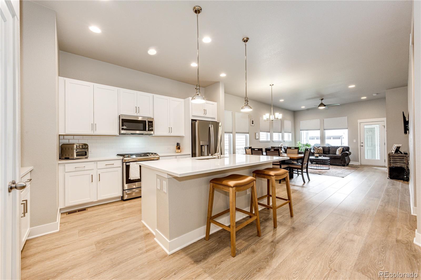 MLS Image #5 for 21584 e 59th drive,aurora, Colorado