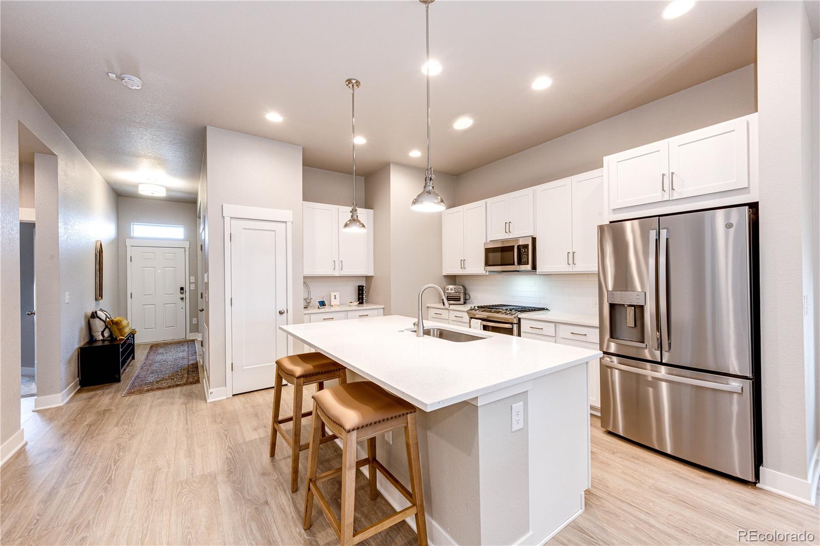 MLS Image #6 for 21584 e 59th drive,aurora, Colorado