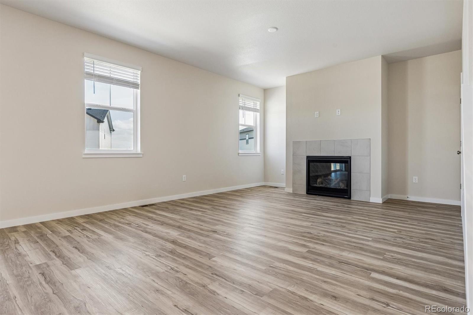 MLS Image #7 for 22896 e 47th place,aurora, Colorado