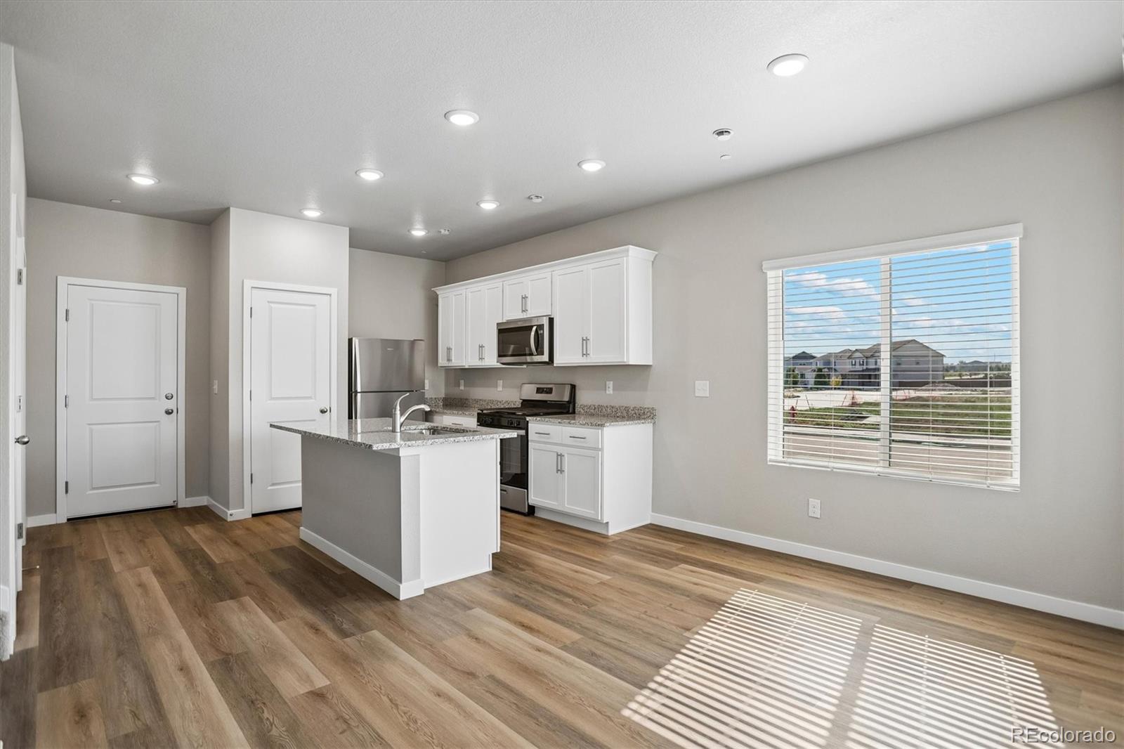 MLS Image #10 for 187  robin road,johnstown, Colorado