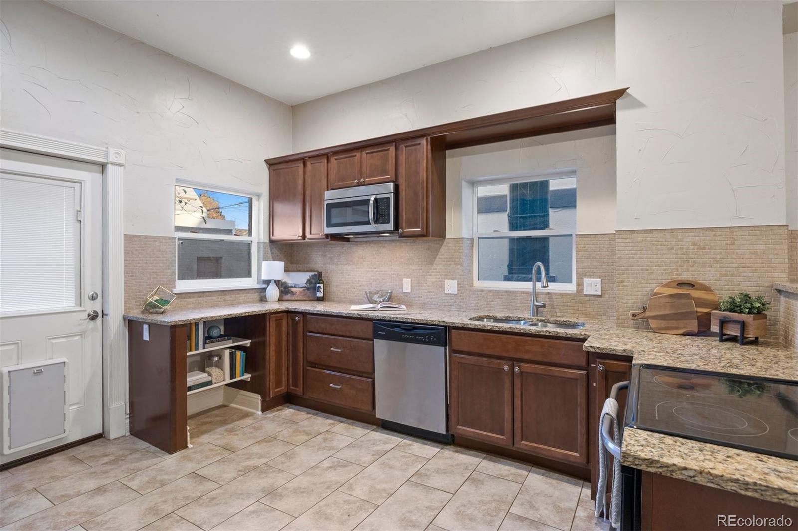 MLS Image #16 for 1515 e 31st avenue,denver, Colorado