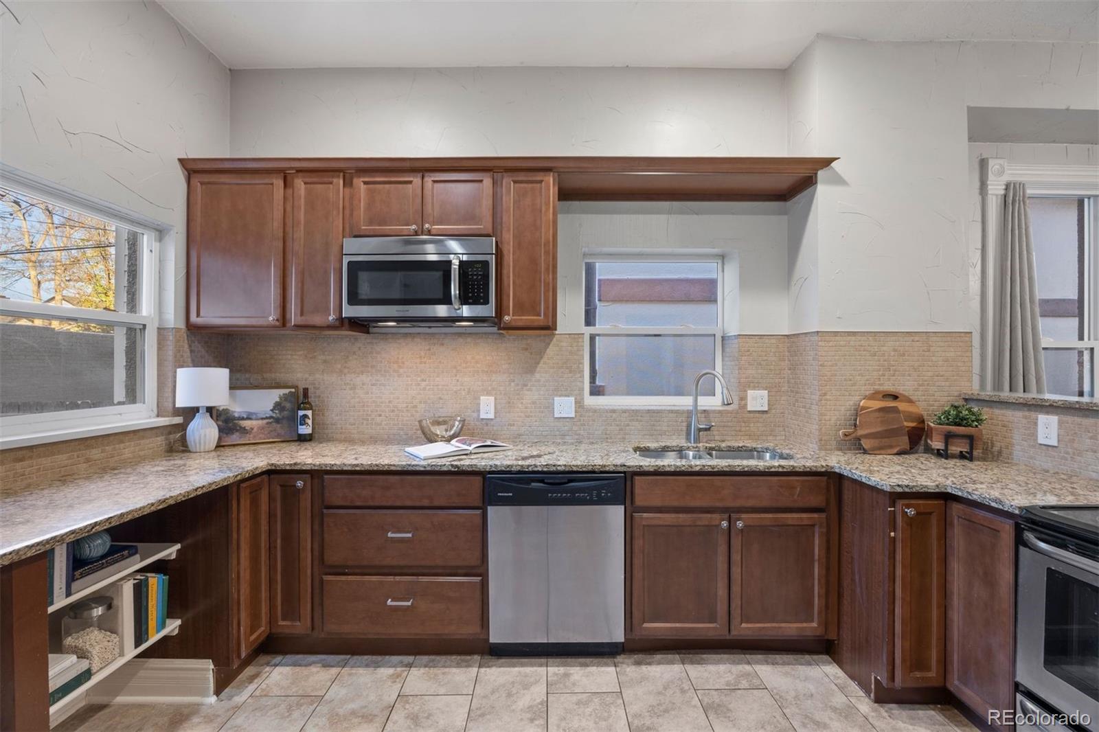 MLS Image #17 for 1515 e 31st avenue,denver, Colorado