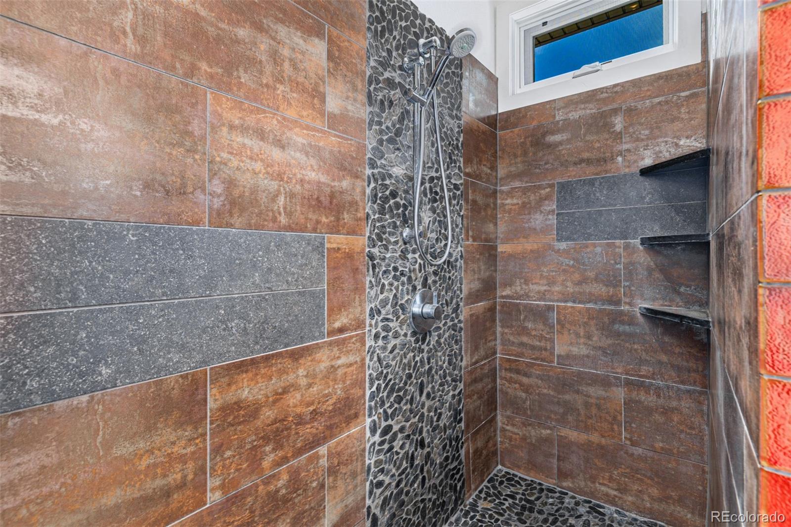 MLS Image #14 for 5896  peregrine trail,golden, Colorado