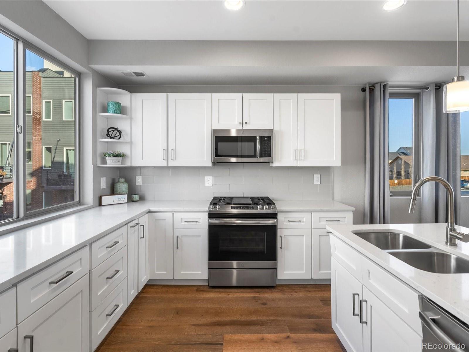 MLS Image #13 for 1939  eaton street ,lakewood, Colorado
