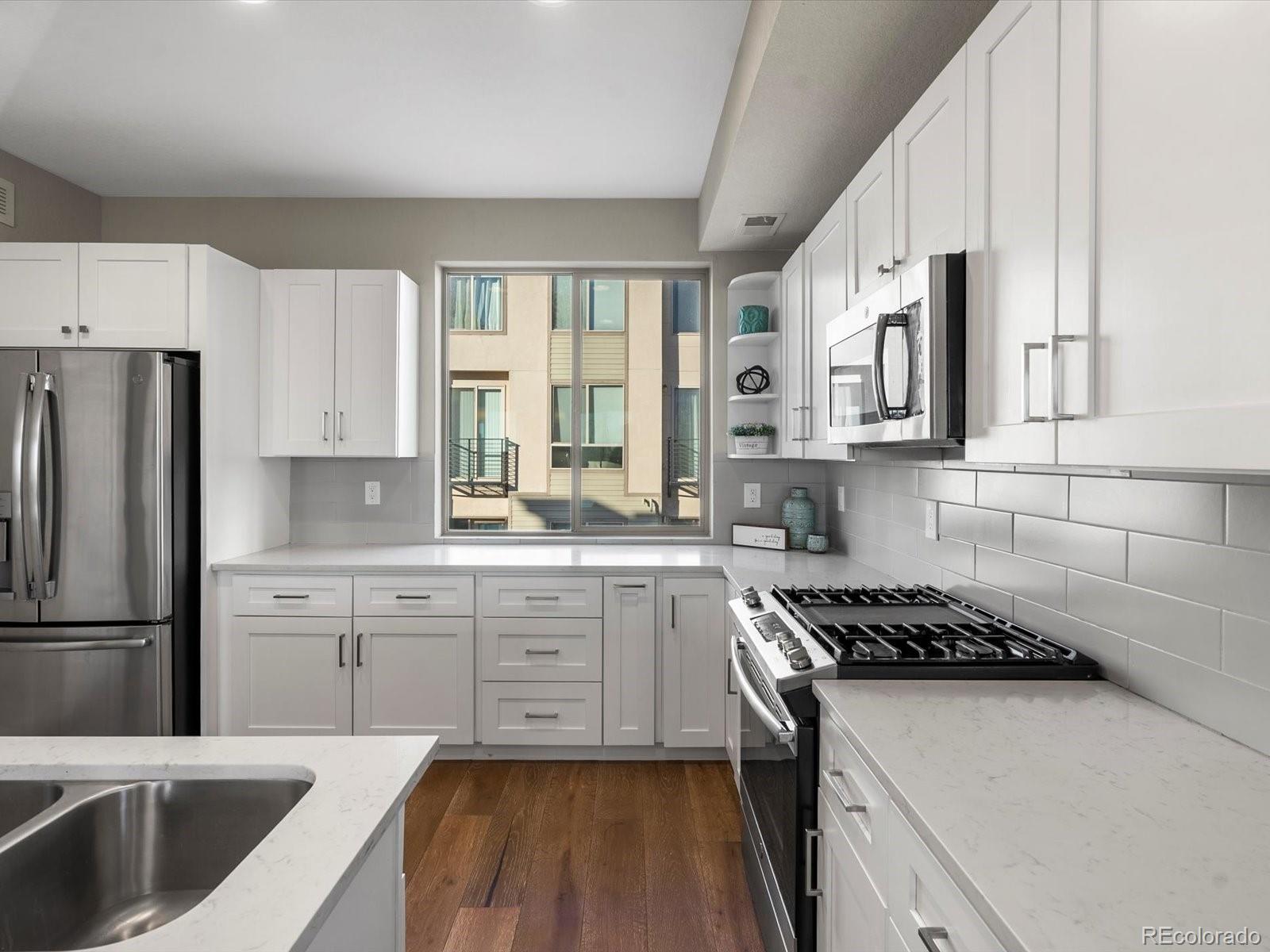MLS Image #15 for 1939  eaton street ,lakewood, Colorado