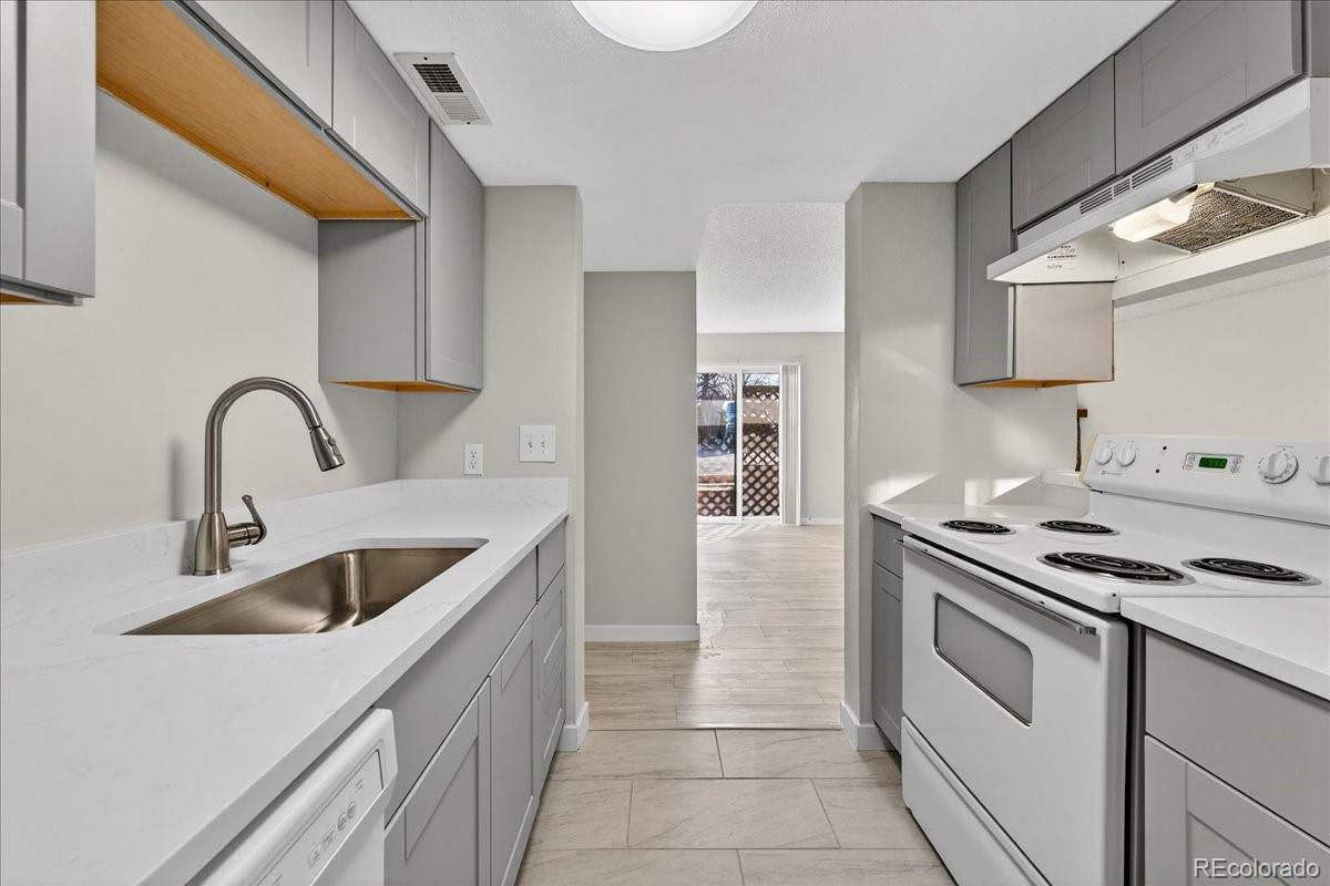 MLS Image #18 for 4681 s decatur street,englewood, Colorado