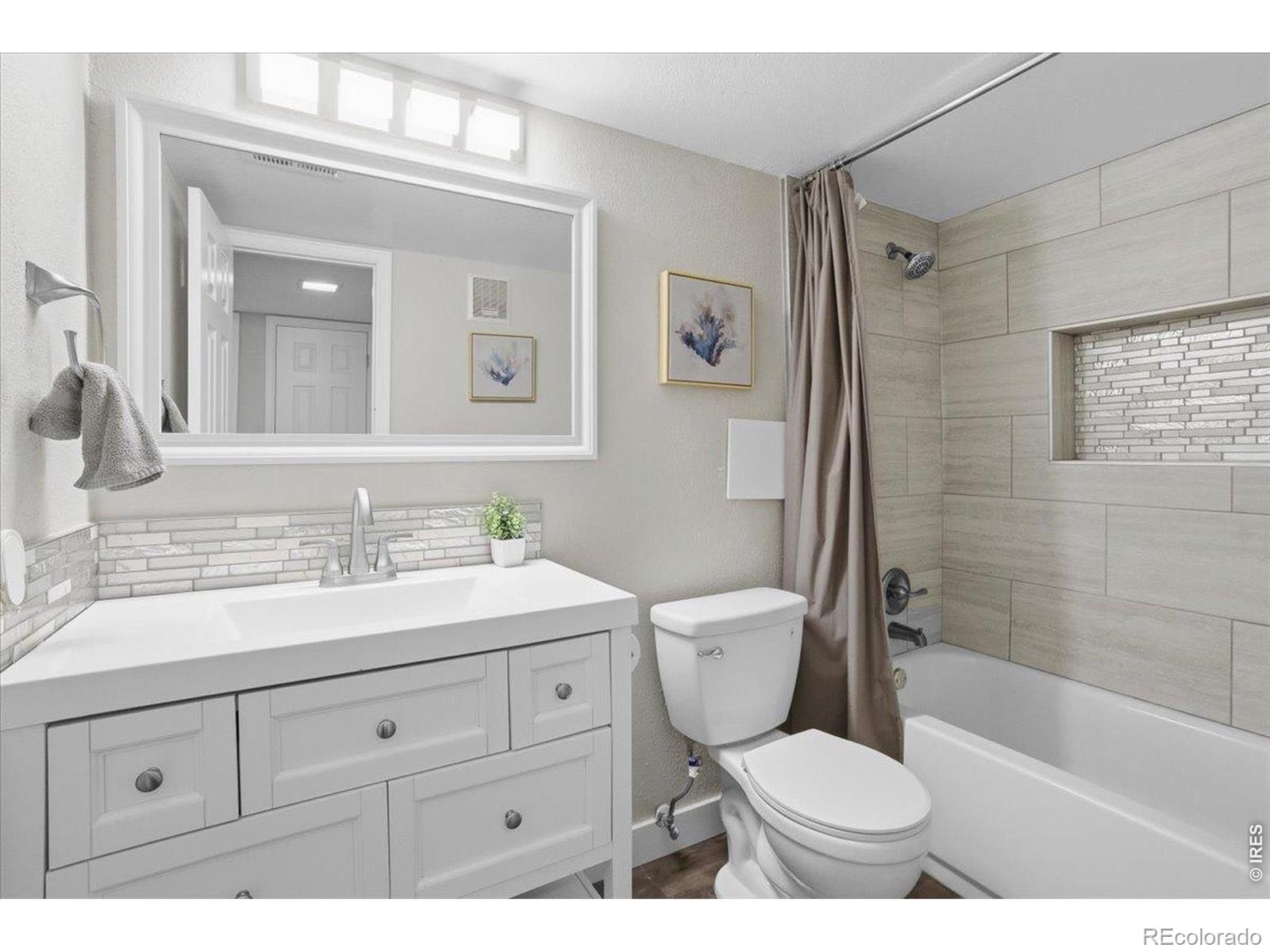 MLS Image #6 for 4450 s pitkin street,aurora, Colorado