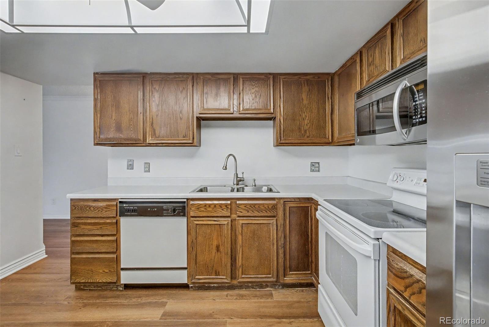 MLS Image #7 for 14390 e marina drive,aurora, Colorado