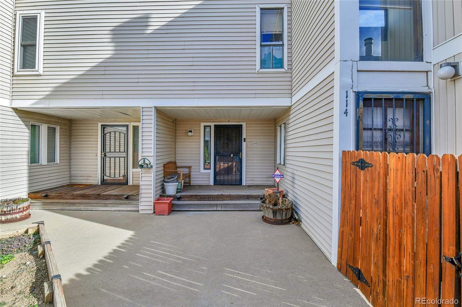 MLS Image #2 for 1050 s monaco parkway,denver, Colorado