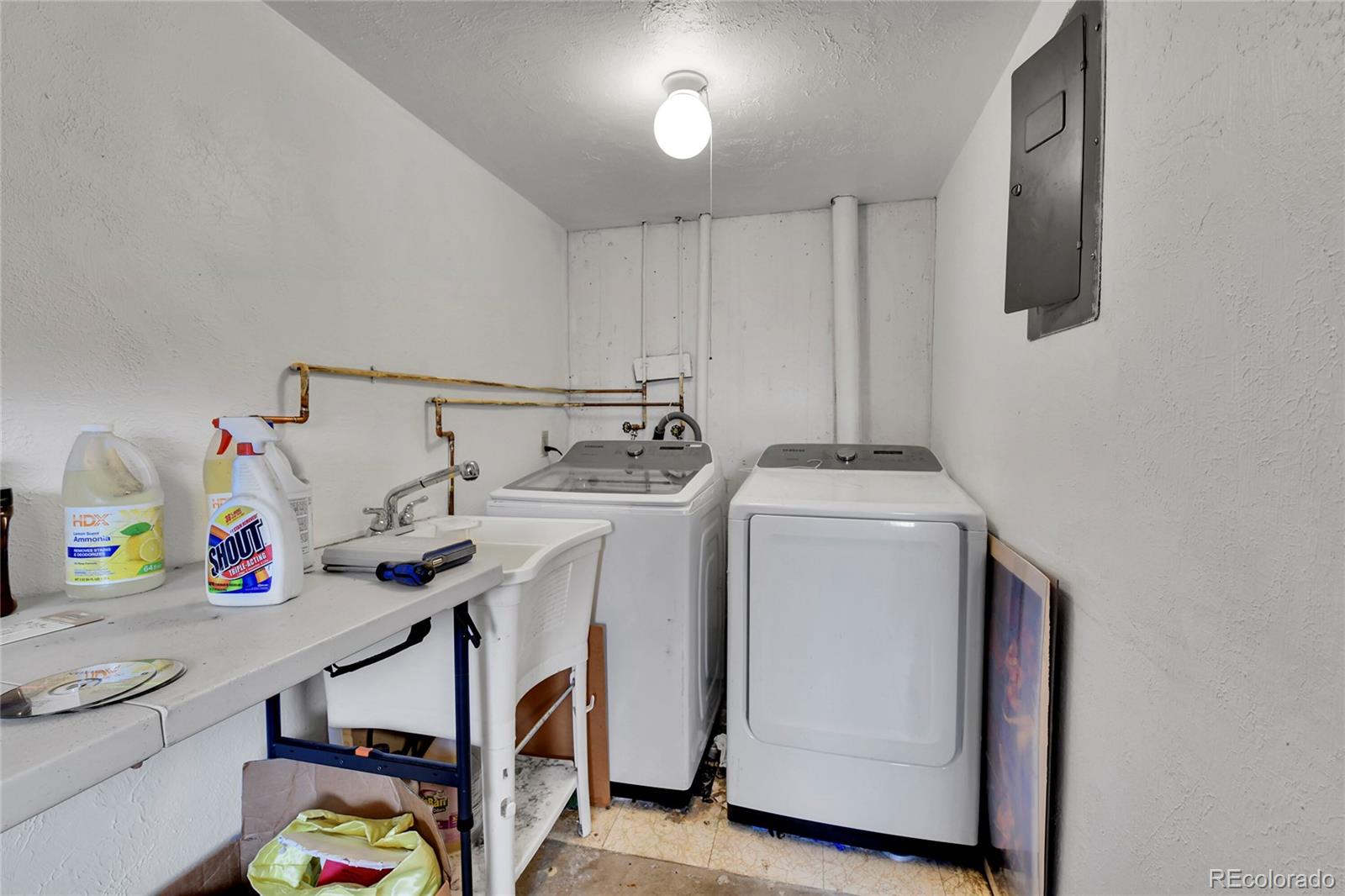 MLS Image #26 for 1050 s monaco parkway,denver, Colorado