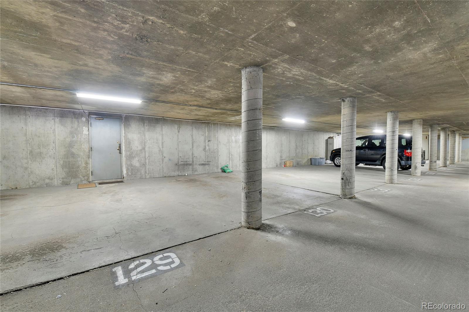MLS Image #28 for 1050 s monaco parkway,denver, Colorado