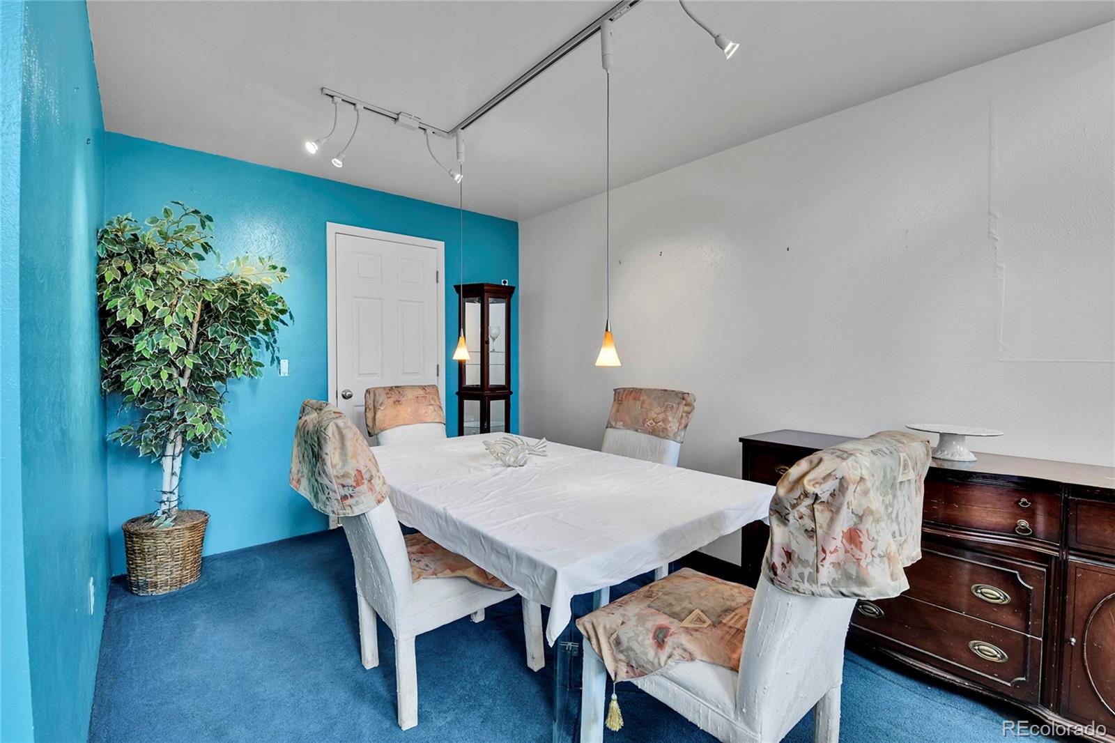 MLS Image #6 for 1050 s monaco parkway,denver, Colorado