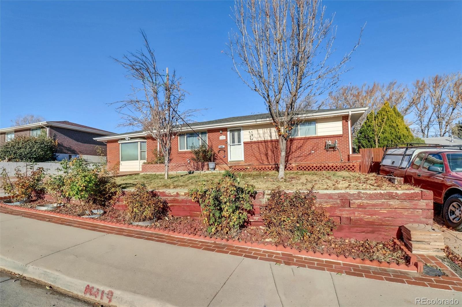 MLS Image #2 for 1181  el paso boulevard,denver, Colorado
