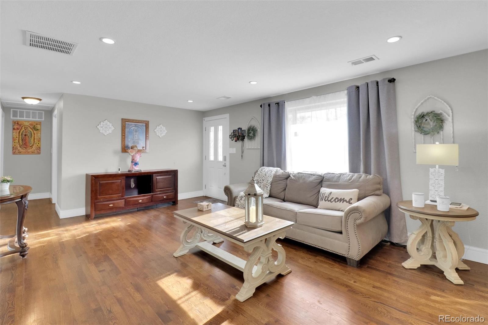 MLS Image #4 for 1181  el paso boulevard,denver, Colorado
