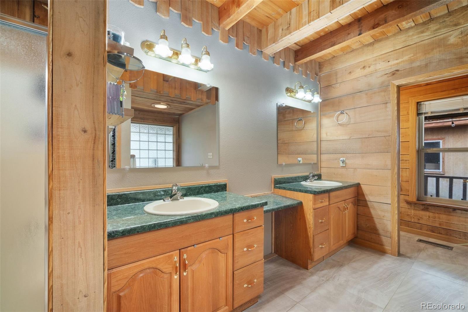 MLS Image #17 for 1084  iron mountain drive,livermore, Colorado