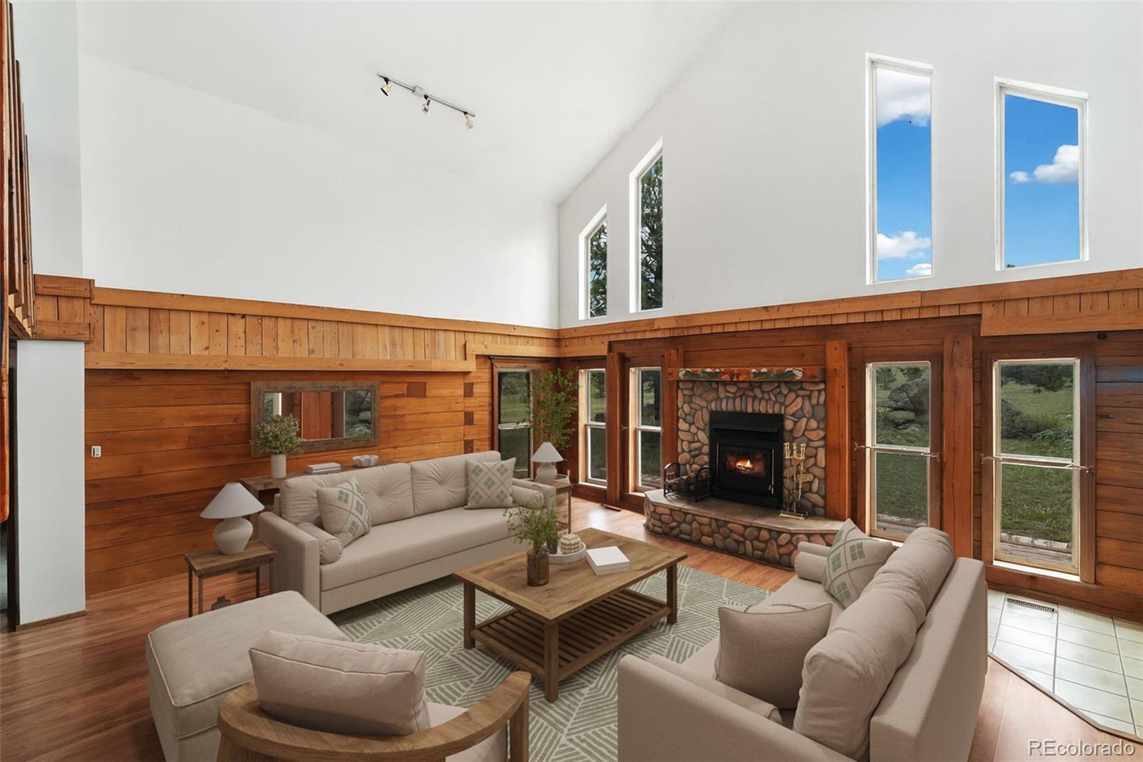 MLS Image #5 for 1084  iron mountain drive,livermore, Colorado
