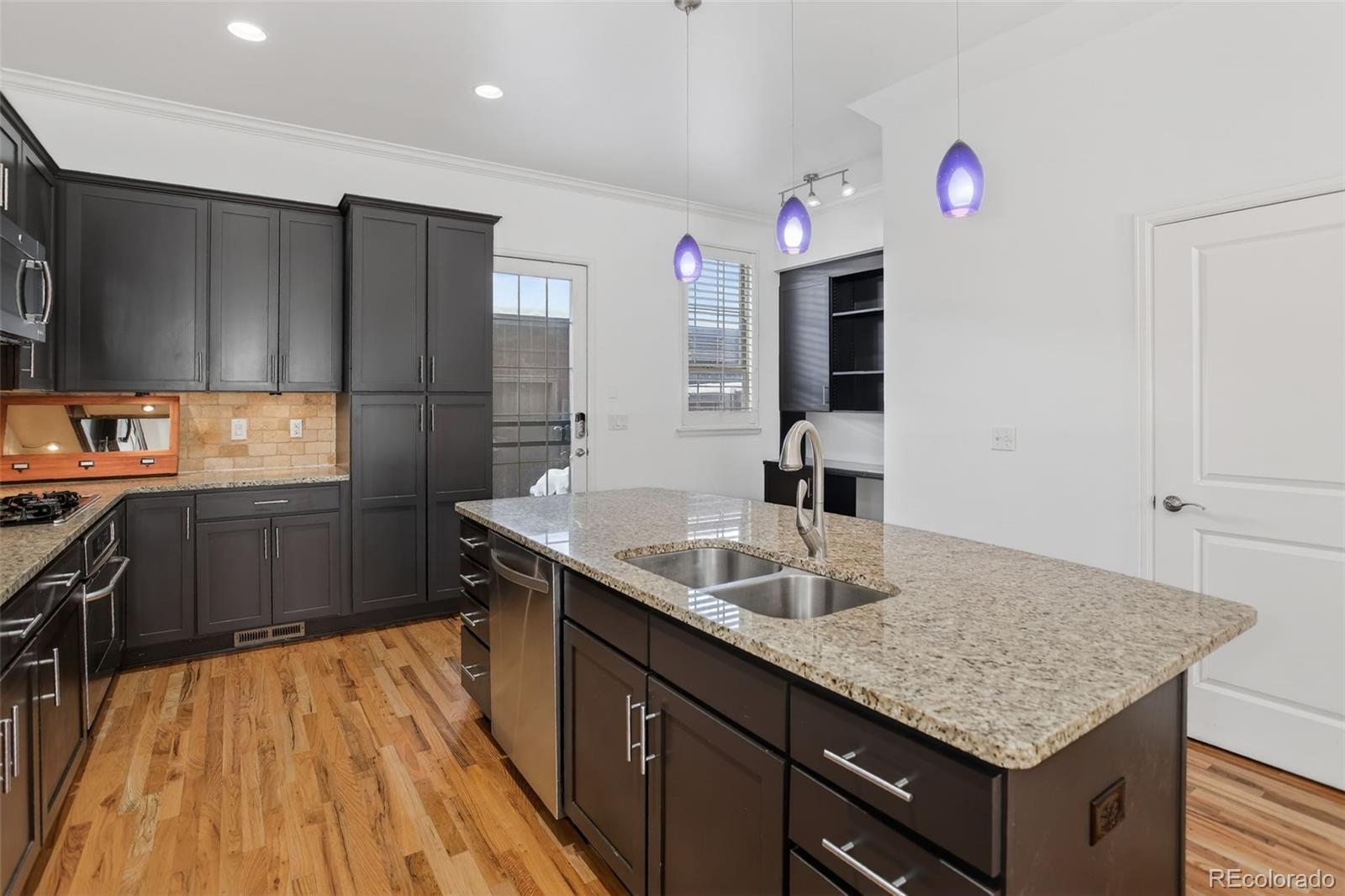 MLS Image #13 for 7777 e 1st place,denver, Colorado